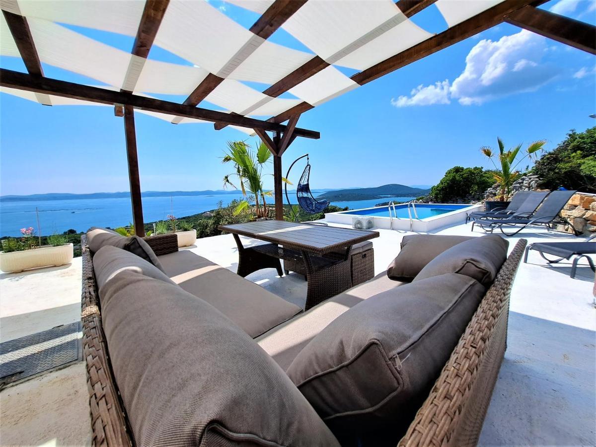Villa Robinson تكون المظهر الخارجي الصورة